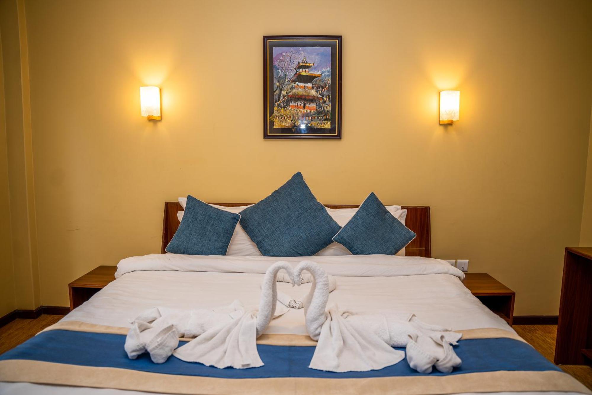 Hotel Glory Garden Pokhara Exterior foto