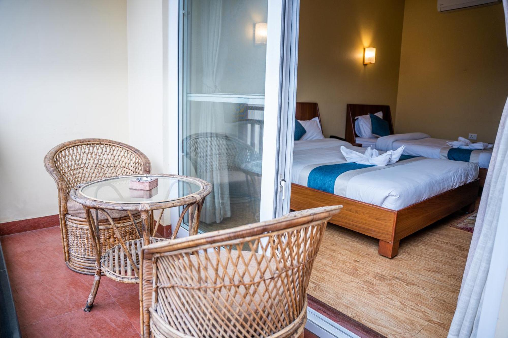 Hotel Glory Garden Pokhara Zimmer foto